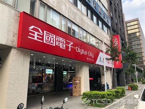 店鋪招牌|【南光設計】廣告招牌製作、招牌設計－40年專業廣告工程經驗